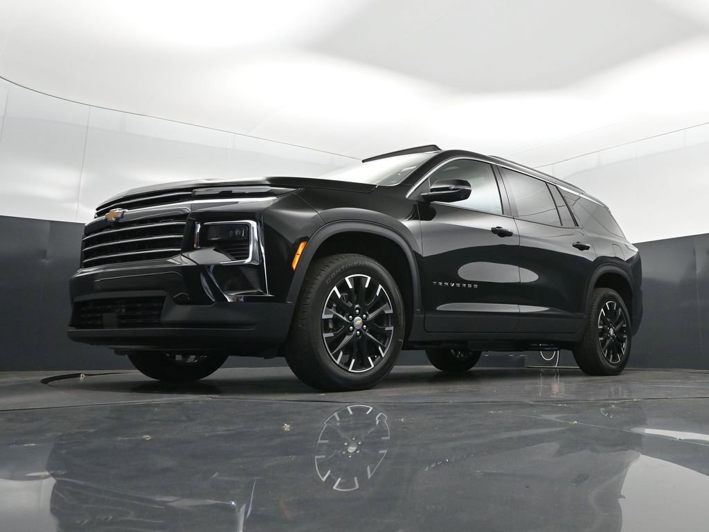 New 2026 Chevrolet Traverse LT w/ Sun and Wheel Package FWD image 38