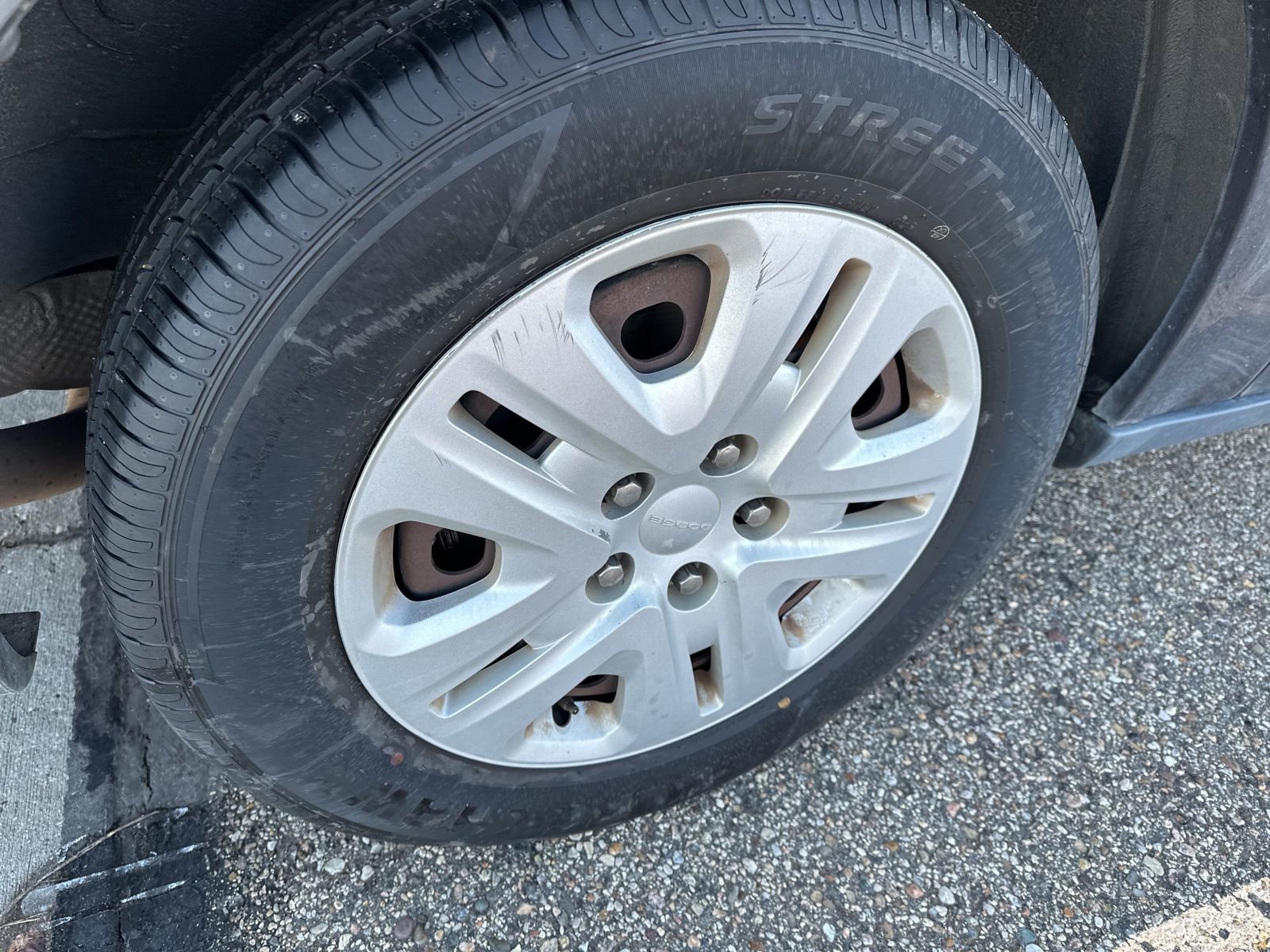 Used 2015 Dodge Grand Caravan American Value Package w/ UConnect Hands-Free Group image 13