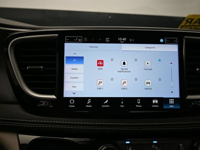 Used 2024 Chrysler Pacifica Limited FWD image 35