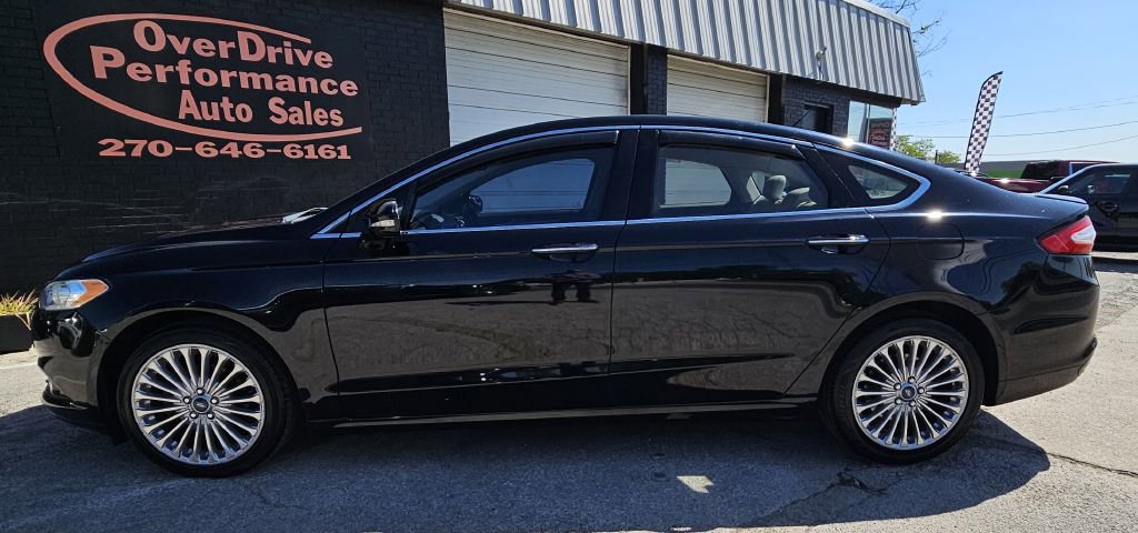 Used 2016 Ford Fusion Titanium image 2