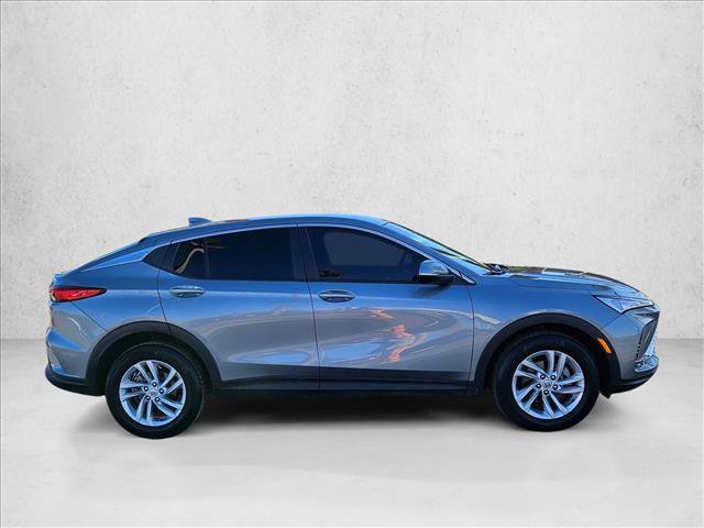 Used 2024 Buick Envista Preferred w/ Convenience II Package image 4