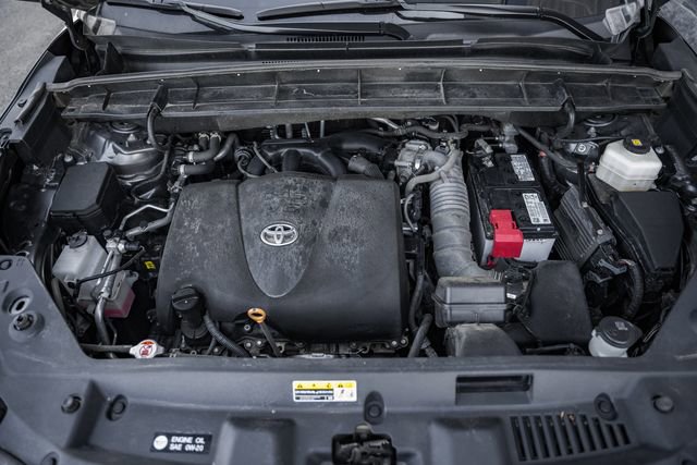 Used 2022 Toyota Highlander XLE image 23