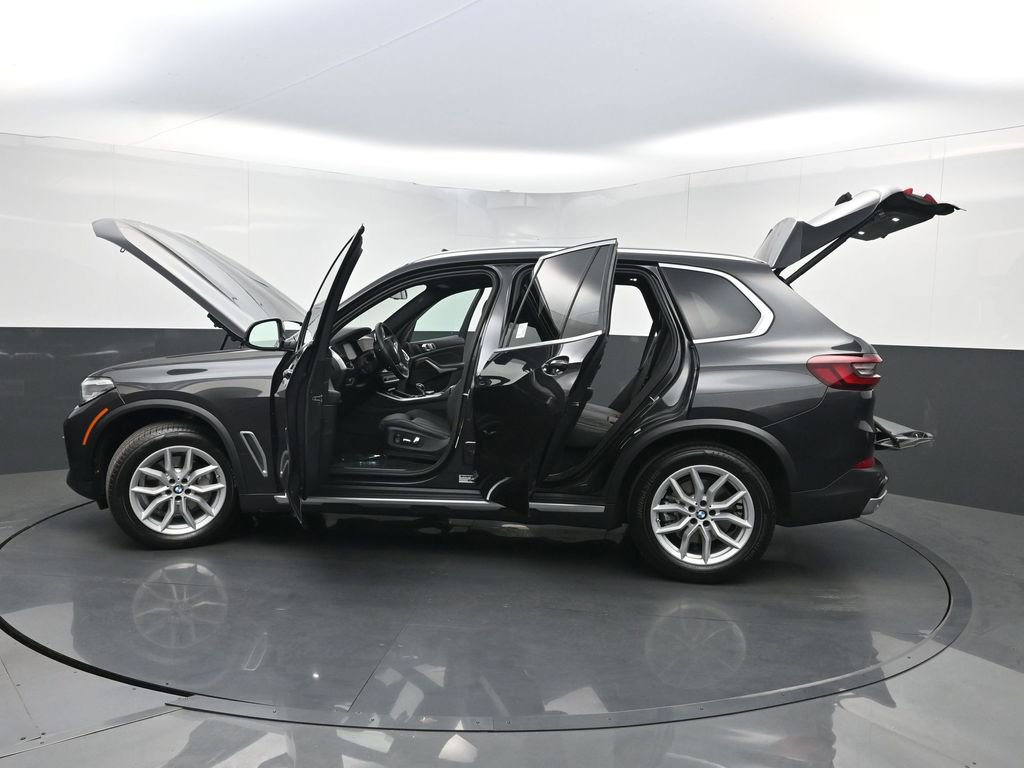 Used 2023 BMW X5 xDrive40i w/ Premium Package AWD/4WD image 41