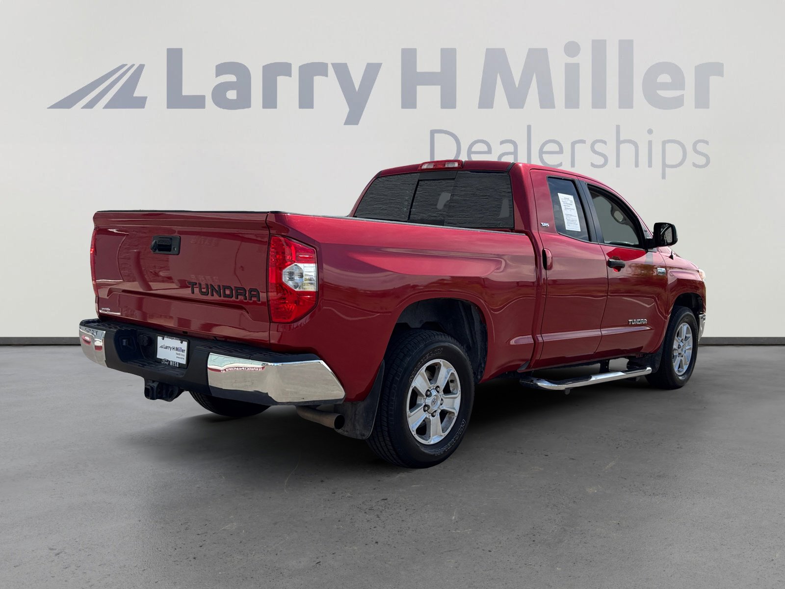 Used 2015 Toyota Tundra SR5 image 5