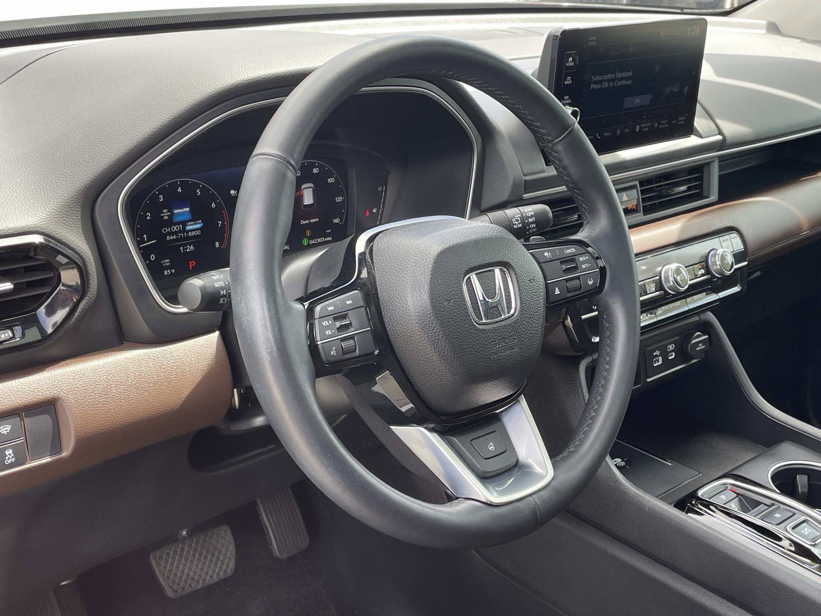 Certified 2025 Honda Pilot Elite image 5