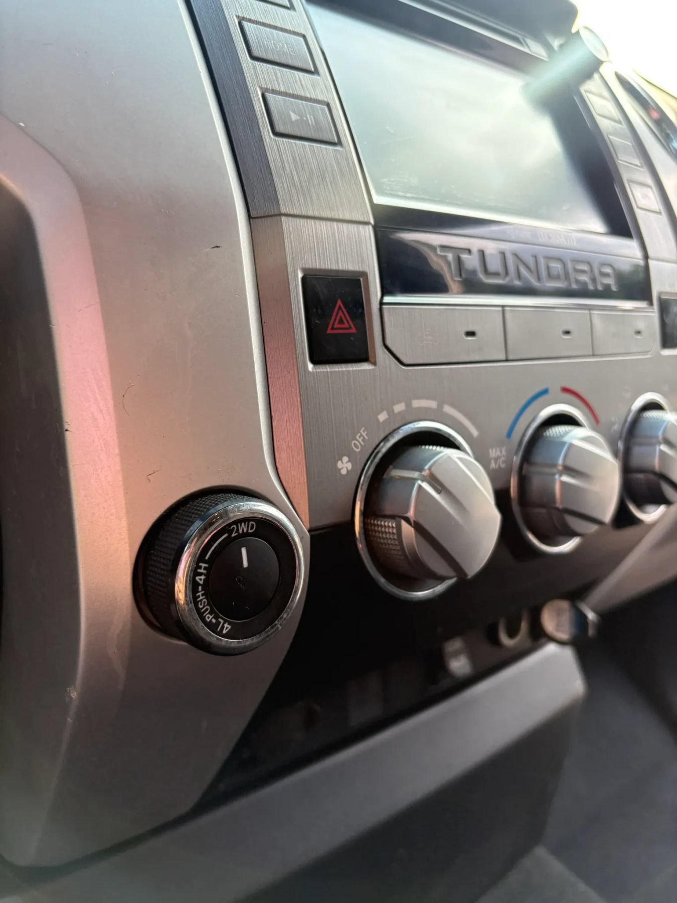 Used 2014 Toyota Tundra SR5 AWD/4WD image 34