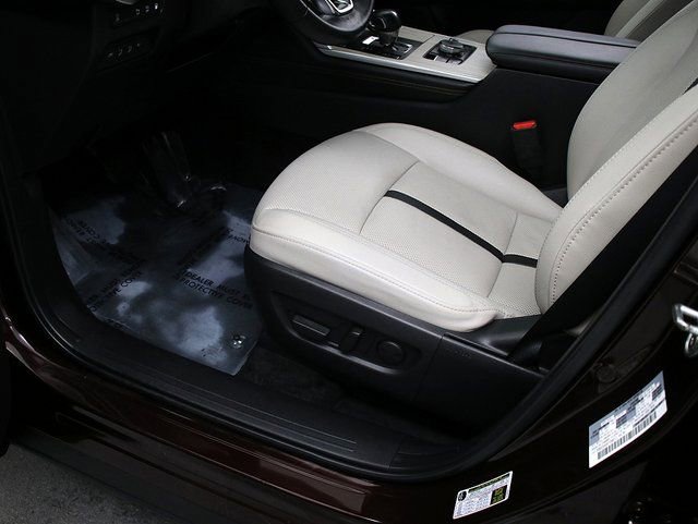 Used 2024 MAZDA CX-90 Plug-In Hybrid w/ Premium Pkg image 25