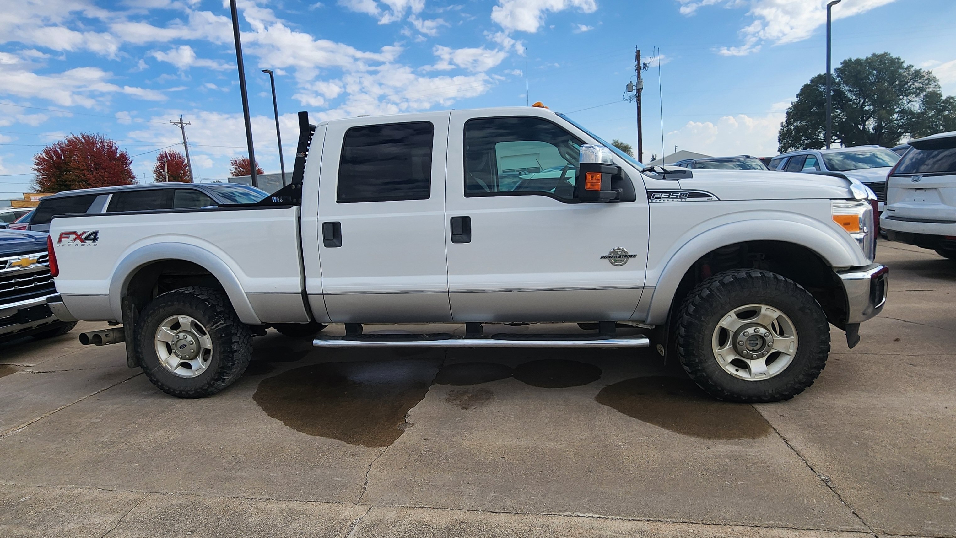 Used 2015 Ford F350 XLT w/ XLT Interior Package AWD/4WD image 4