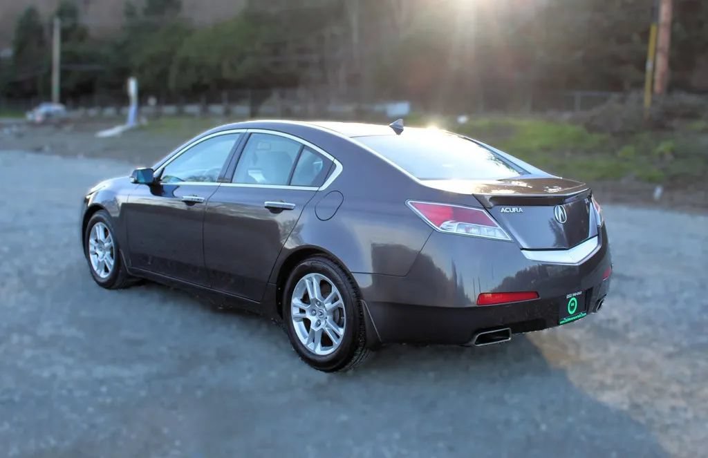 Used 2011 Acura TL w/ Technology Package FWD image 5
