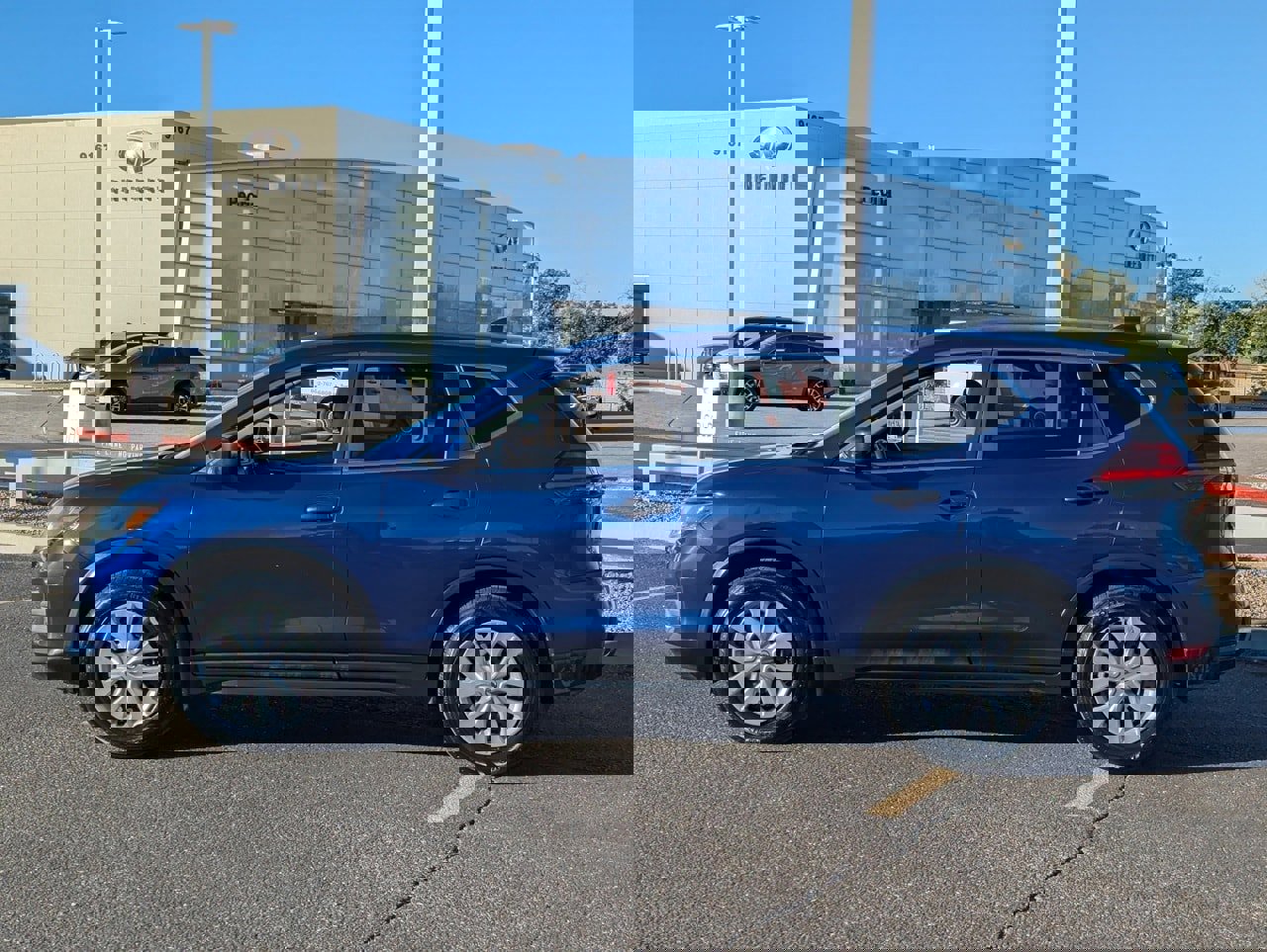 Used 2017 Nissan Rogue S w/ S Family Package image 3