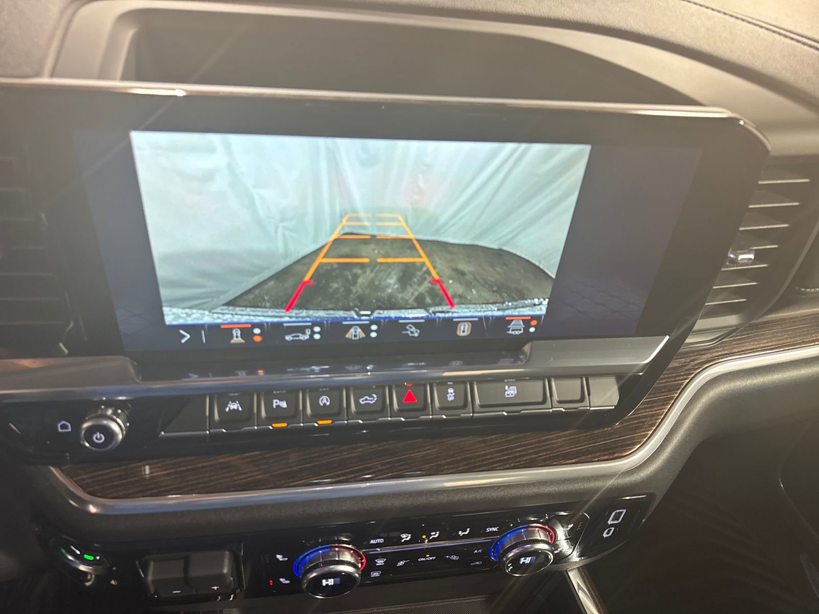 Used 2026 GMC Sierra 1500 Elevation w/ Preferred Package image 18