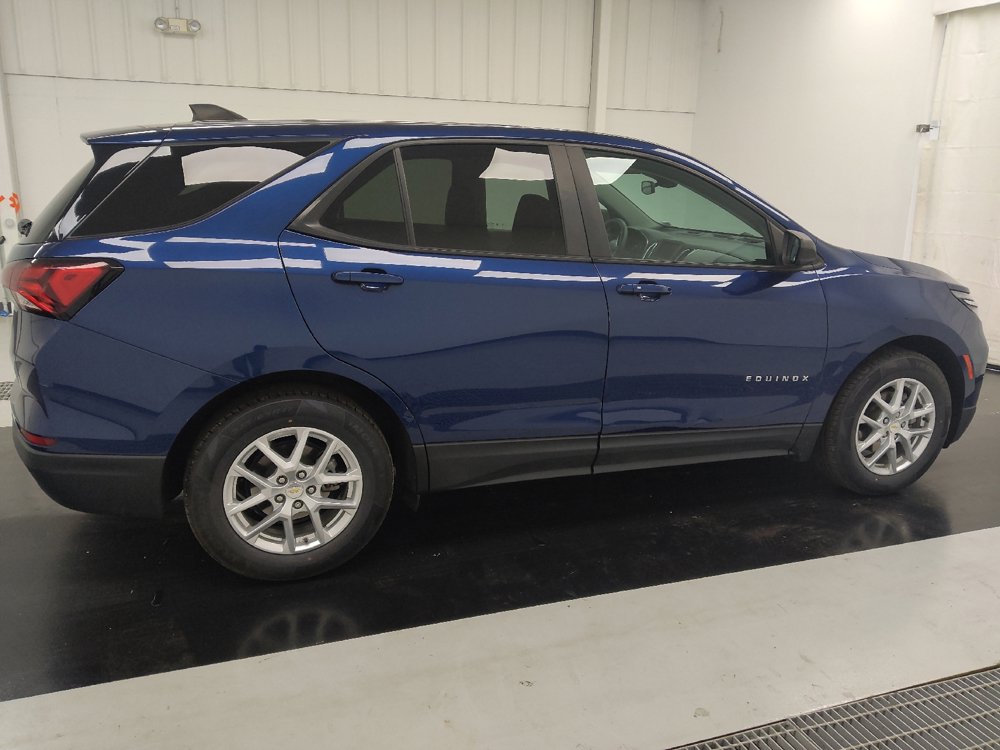Used 2022 Chevrolet Equinox LS w/ LS Convenience Package FWD image 10