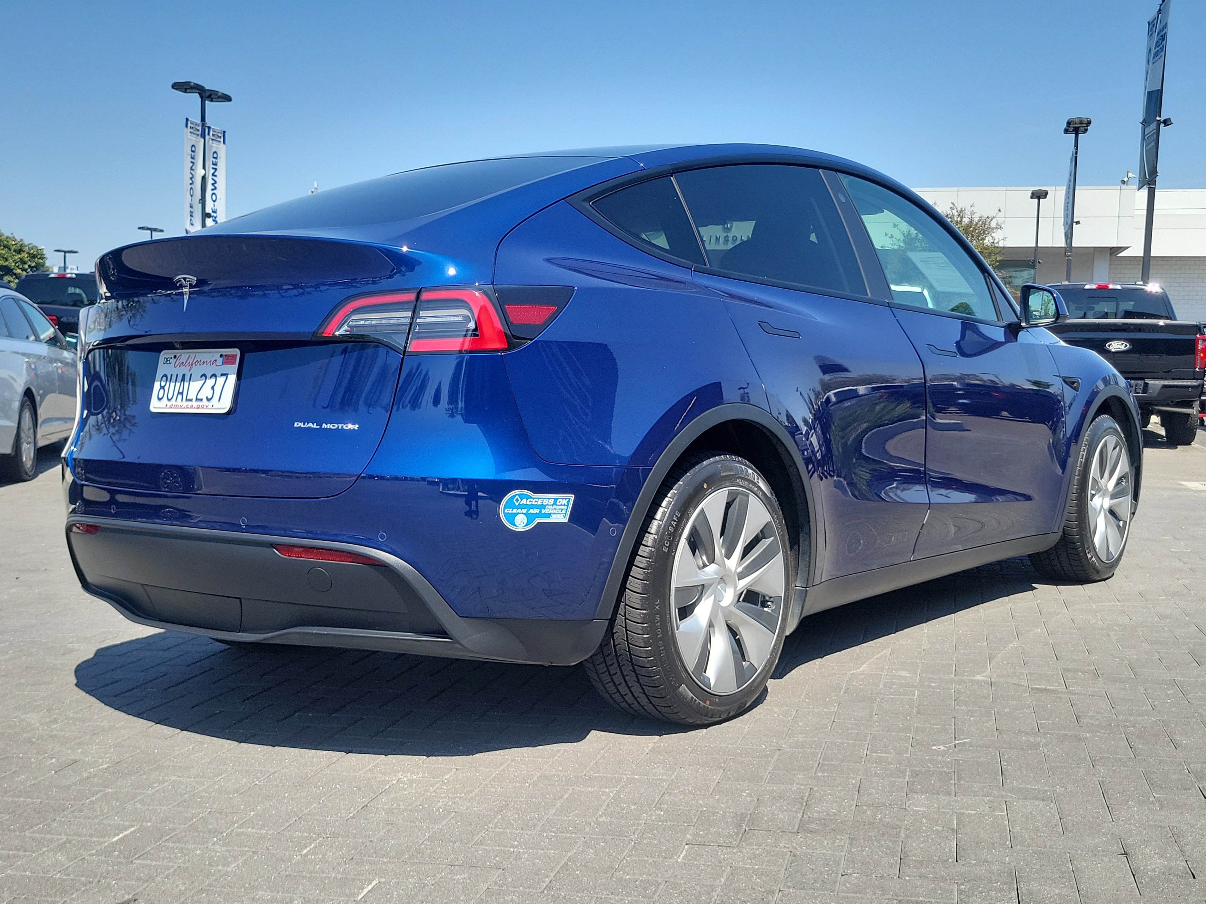Used 2021 Tesla Model Y Long Range image 6