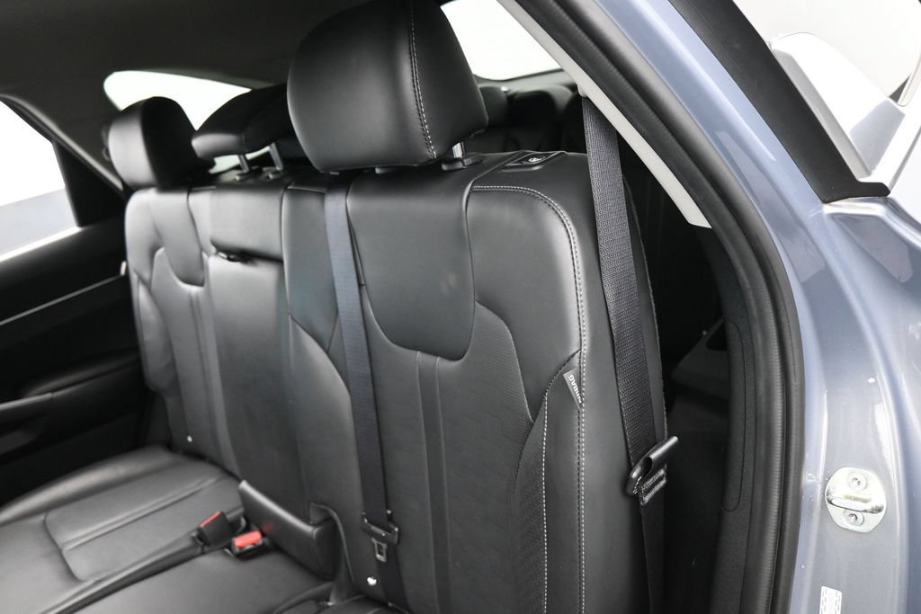 Used 2024 Kia Sorento S FWD image 34
