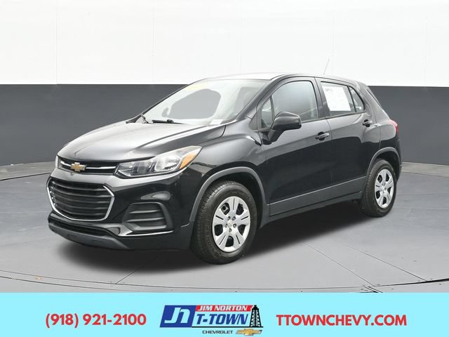 Used 2017 Chevrolet Trax LS FWD image 3