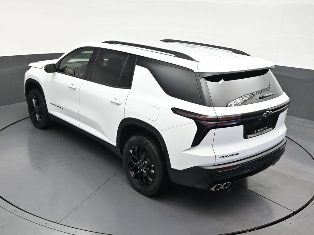 Used 2025 Chevrolet Traverse LT w/ Midnight/Sport Edition FWD image 19