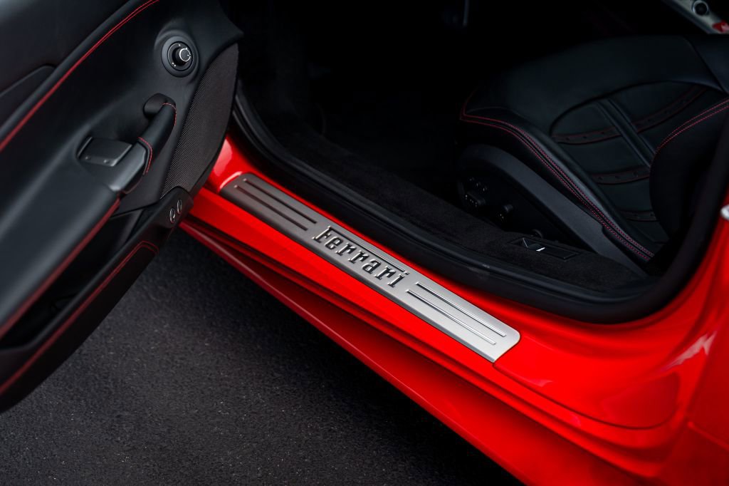 Used 2017 Ferrari 488 GTB image 25