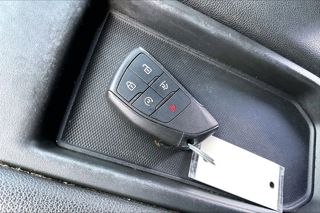 Used 2021 Chevrolet Suburban LS RWD image 11