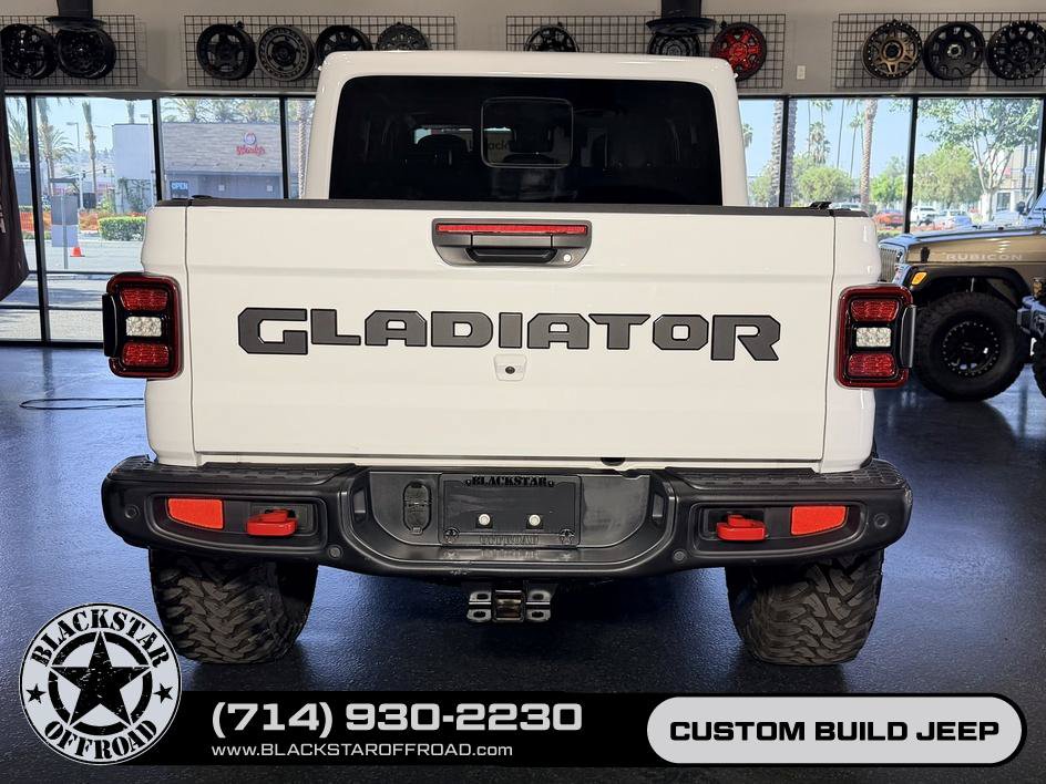 Used 2024 Jeep Gladiator Rubicon AWD/4WD image 15