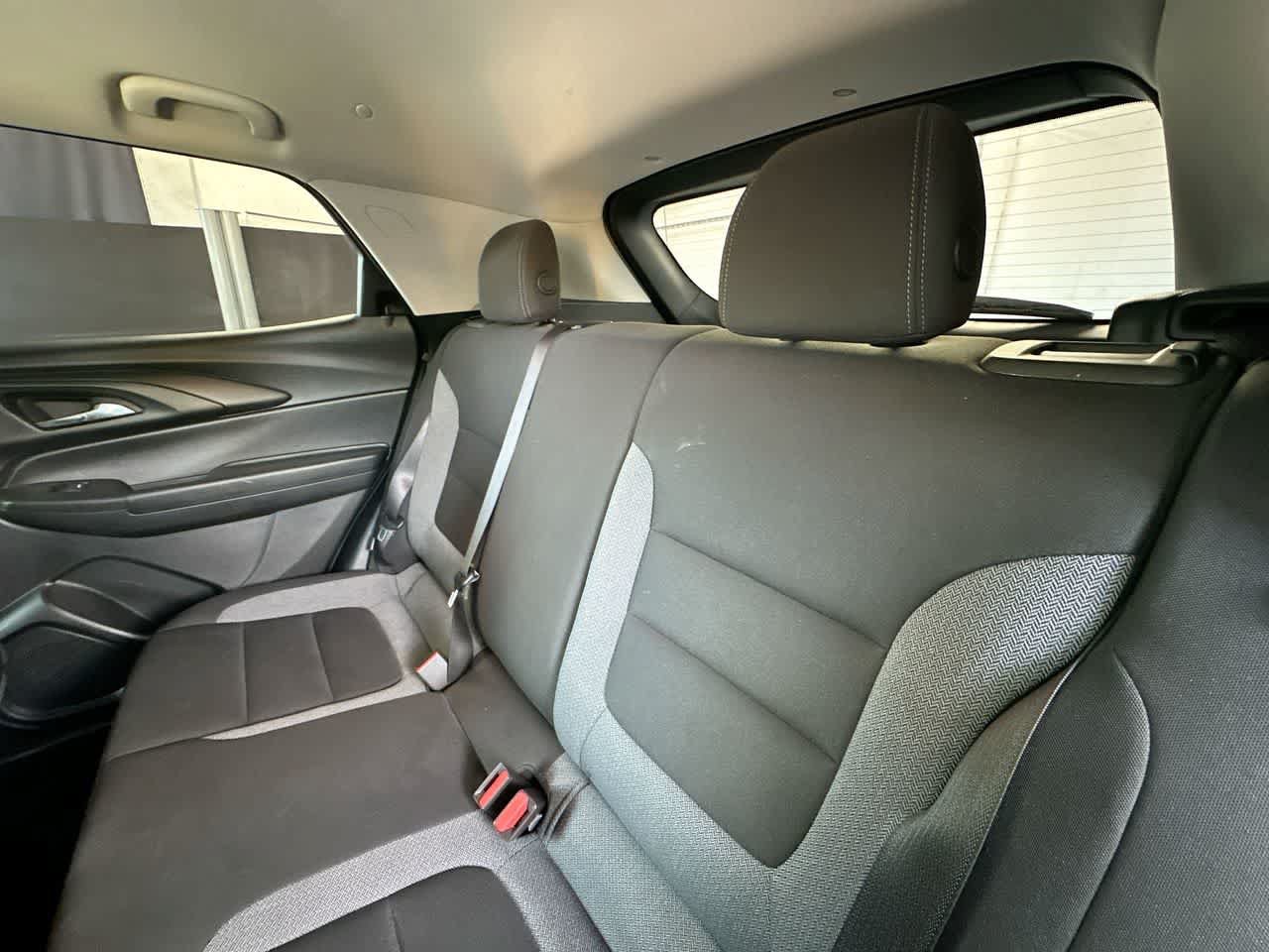 Used 2025 Chevrolet TrailBlazer LT AWD/4WD image 22