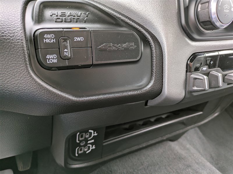 Used 2024 RAM 3500 Big Horn AWD/4WD image 27