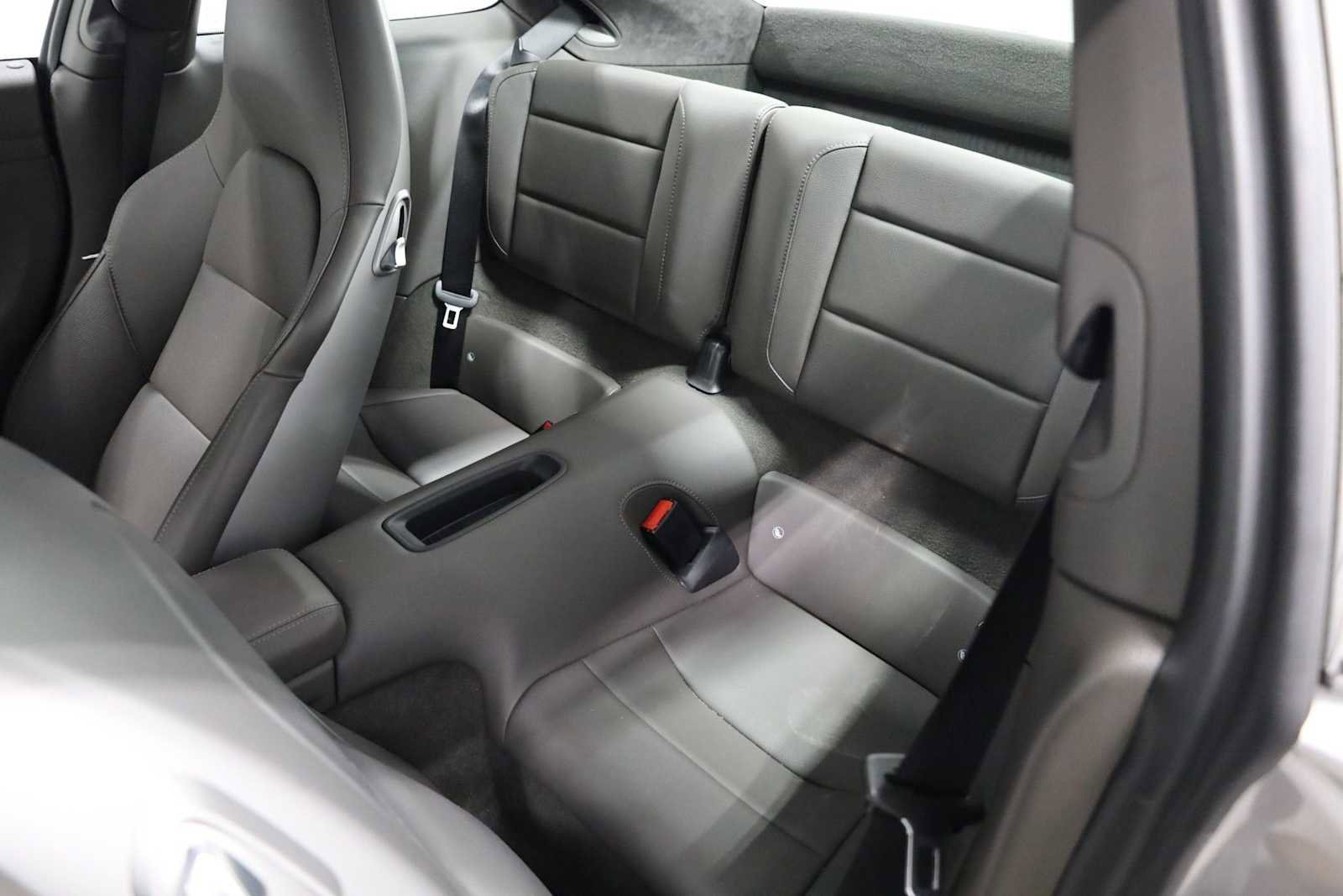 Certified 2018 Porsche 911 Carrera 4S image 33