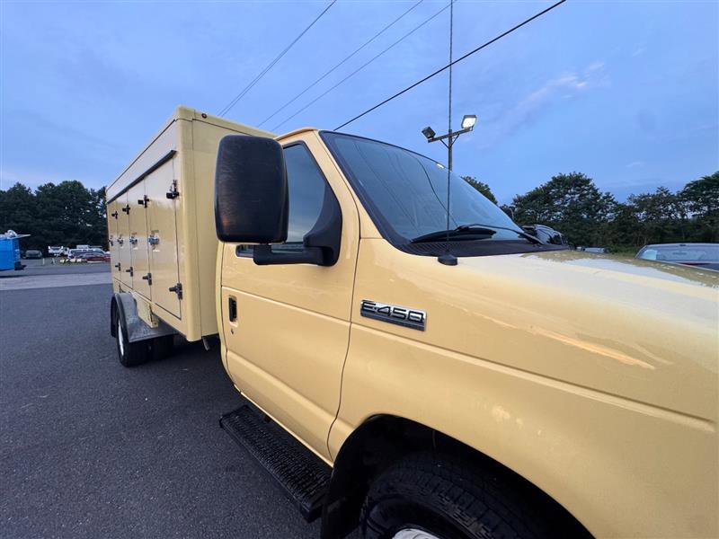 Used 2019 Ford E-450 and Econoline 450 Super Duty w/ Power Windows & Locks Group image 18