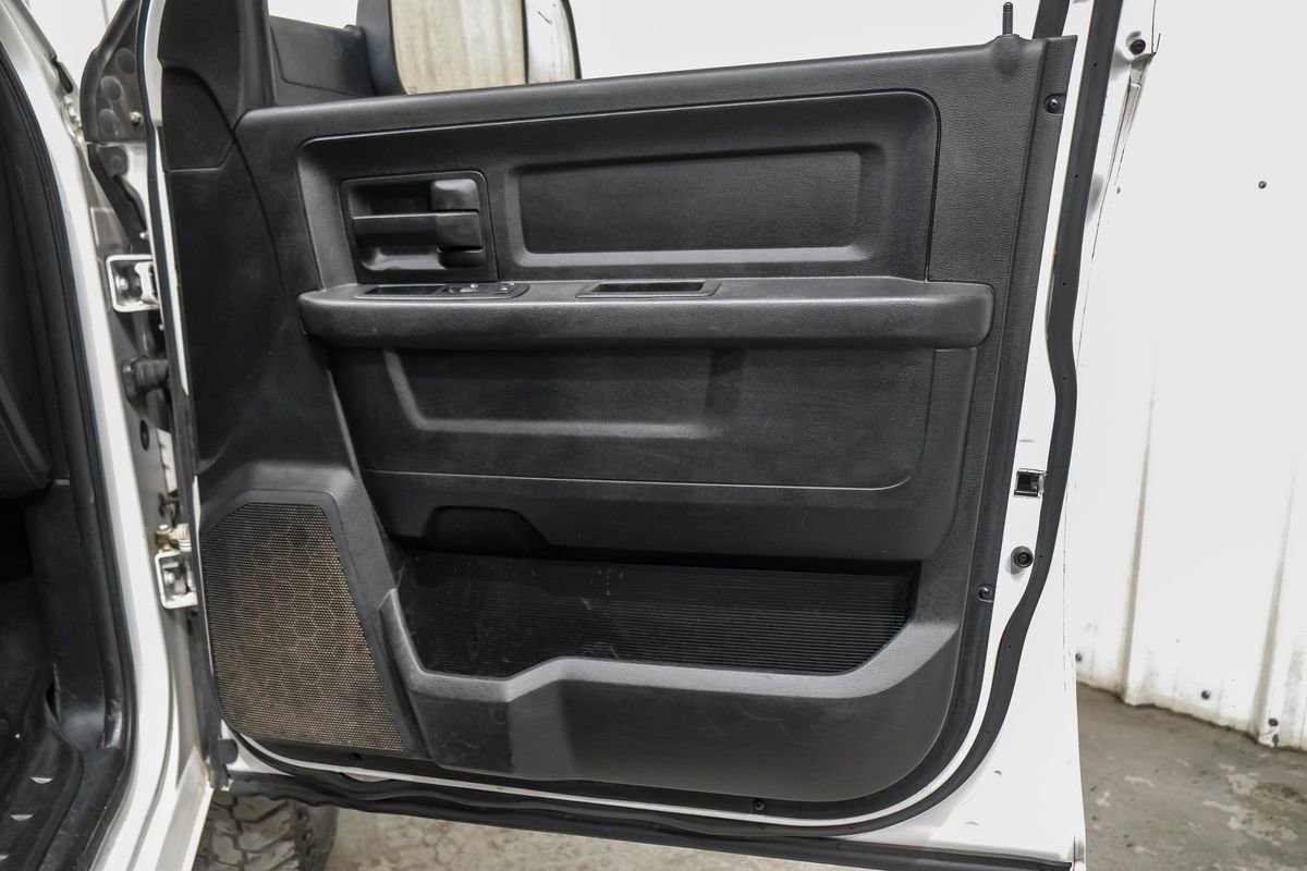 Used 2014 RAM 2500 Tradesman w/ Chrome Appearance Group image 41