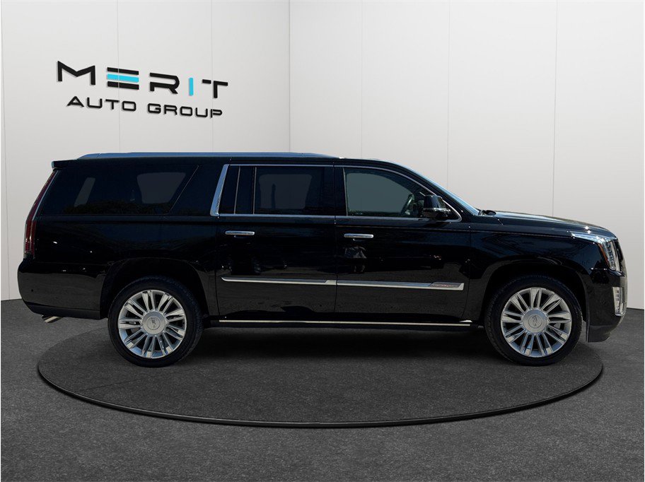 Used 2019 Cadillac Escalade ESV Platinum image 10