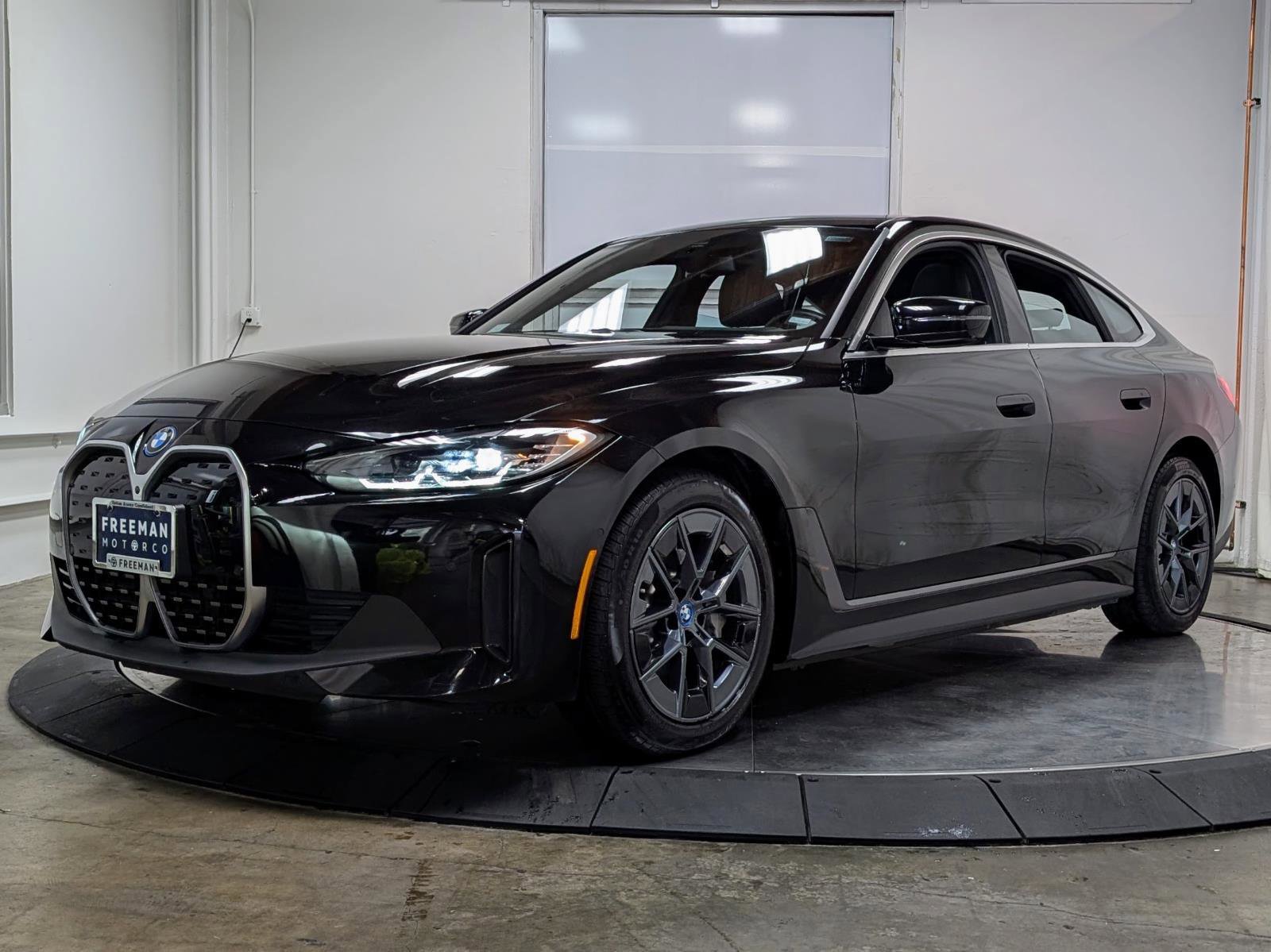 Used 2024 BMW i4 xDrive40i AWD/4WD image 4