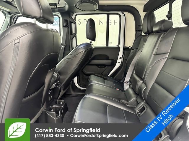 Used 2023 Jeep Gladiator Overland w/ LED Lighting Group image 17