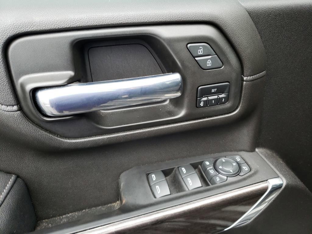Used 2022 Chevrolet Silverado 2500 LTZ w/ LTZ Plus Package image 12