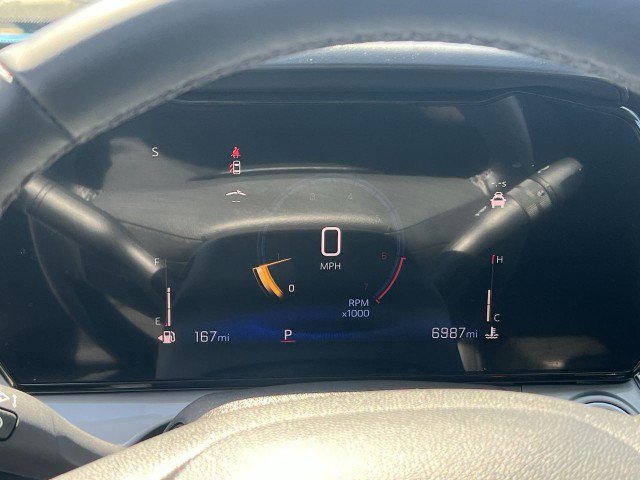 Used 2025 Chevrolet Trax LT w/ Driver Confidence Package image 12