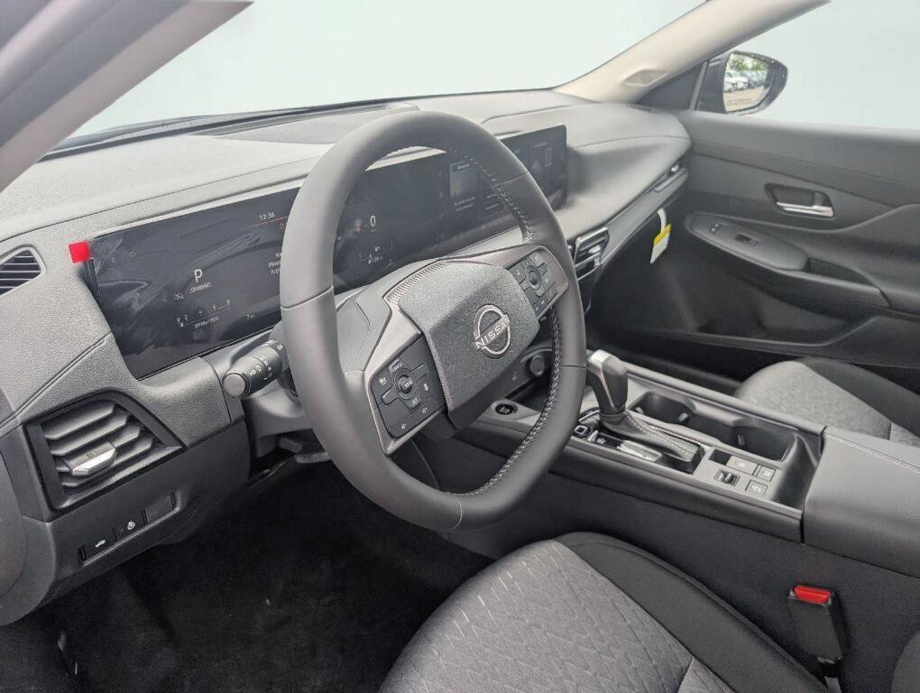 New 2026 Nissan Sentra SV w/ SV Convenience Package FWD image 9