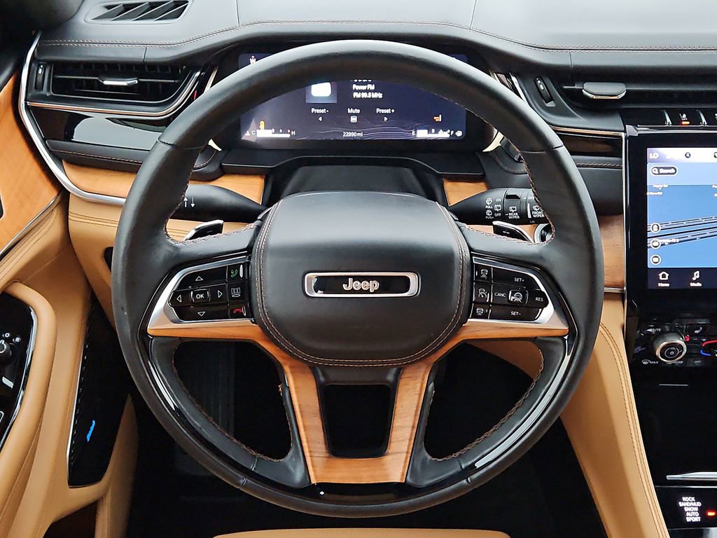 Used 2024 Jeep Grand Cherokee L Summit image 32