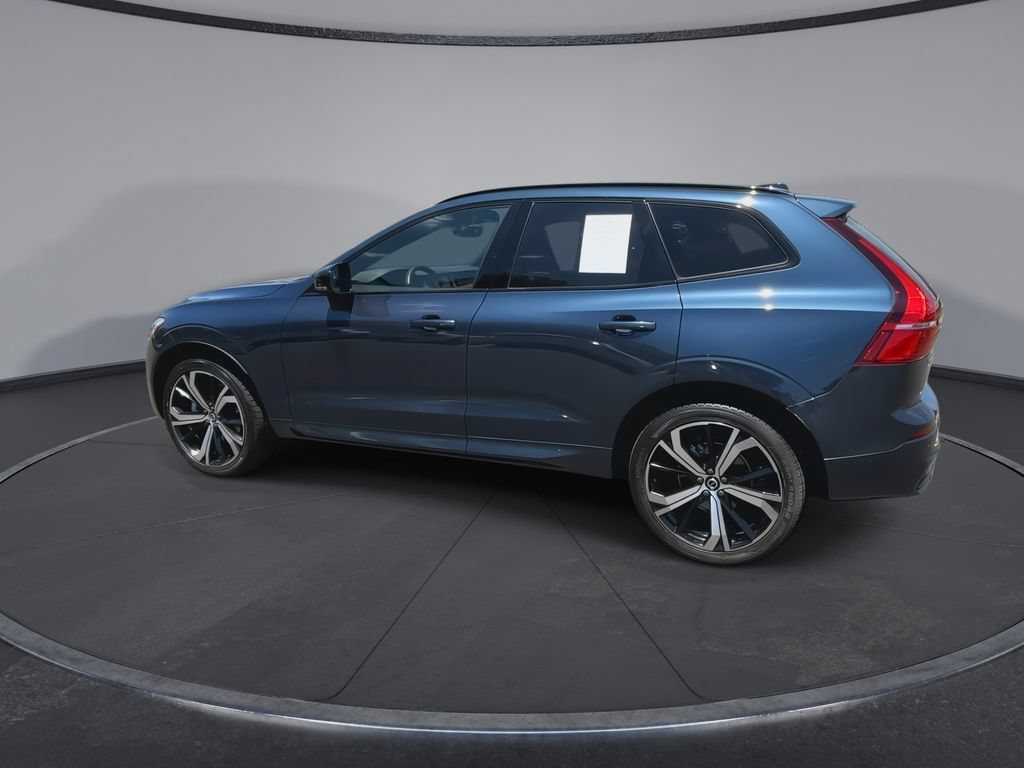 Used 2023 Volvo XC60 B5 Ultimate w/ Protection Package FWD image 6