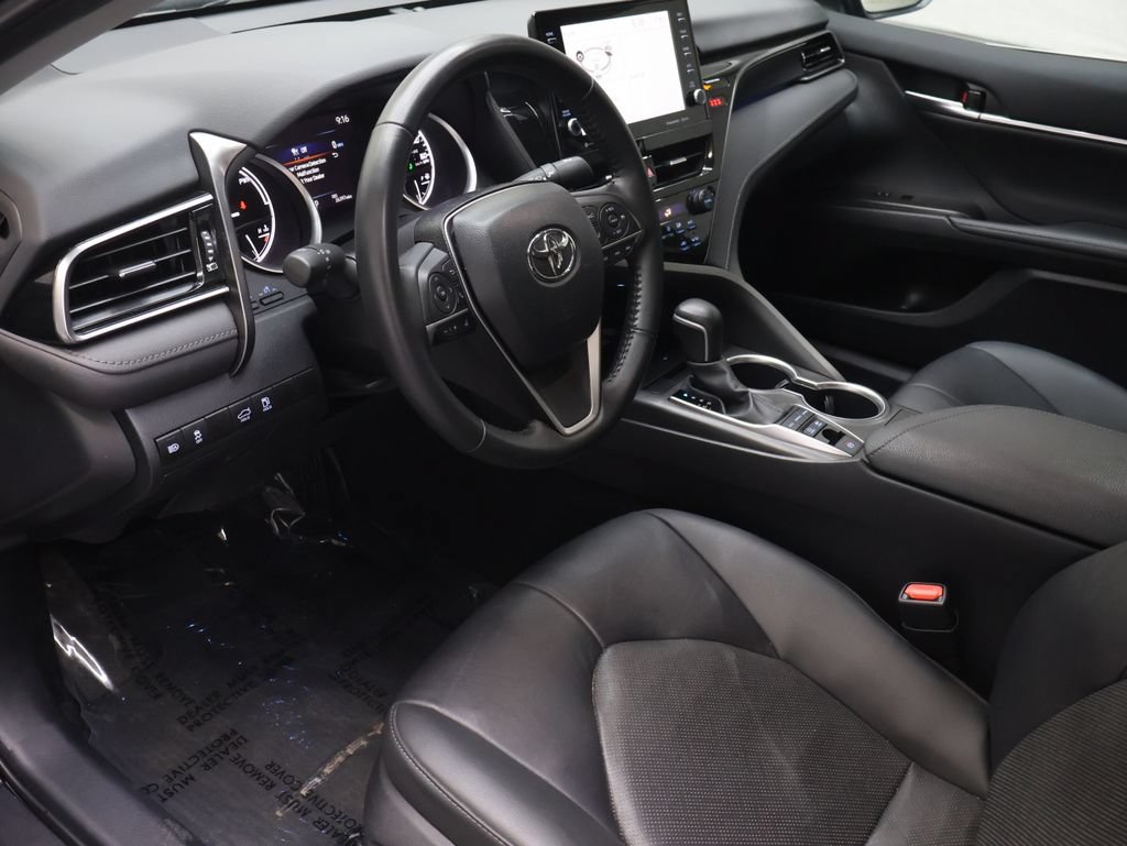 Used 2024 Toyota Camry XLE FWD image 17