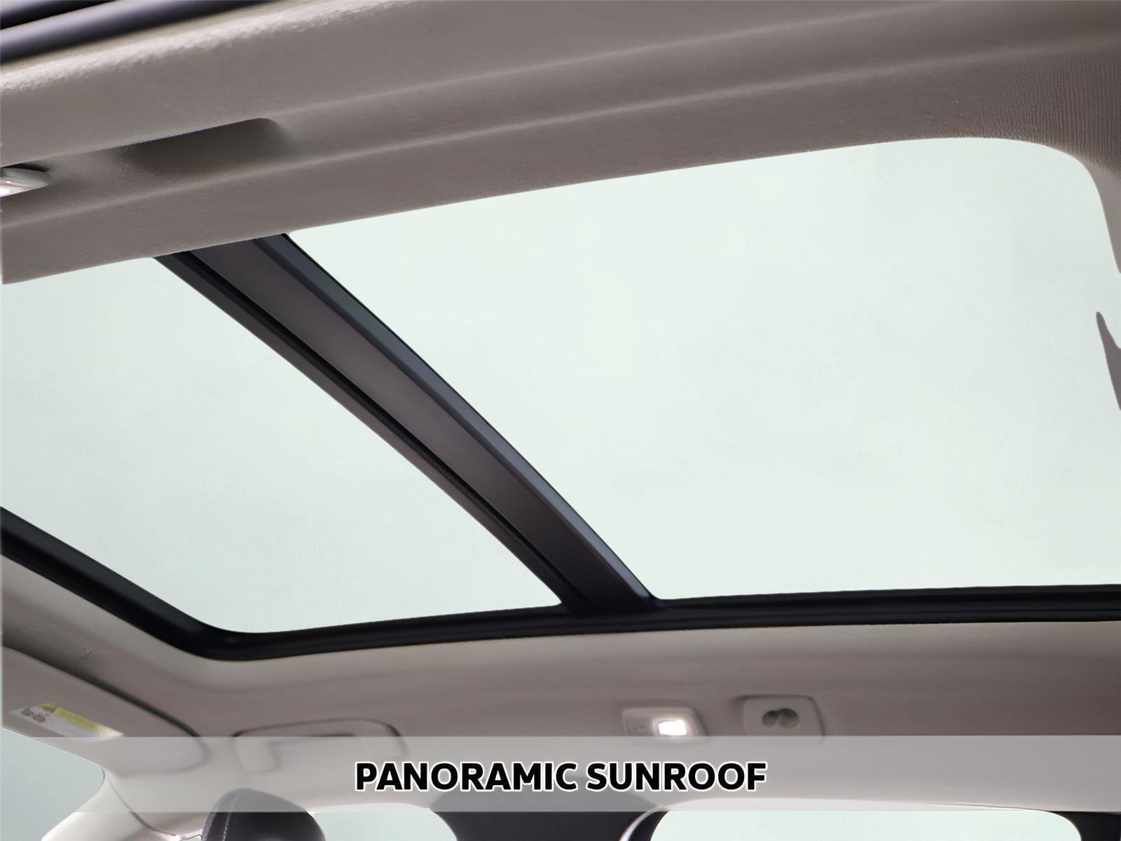 Used 2023 Volvo XC40 B5 Plus w/ Protection Package Premier image 11