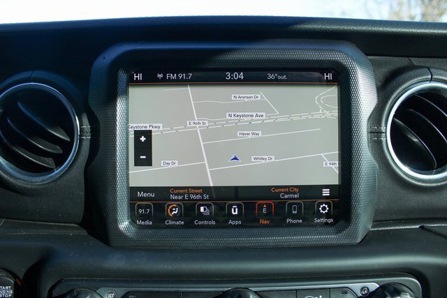 Used 2018 Jeep Wrangler Unlimited Sahara image 20