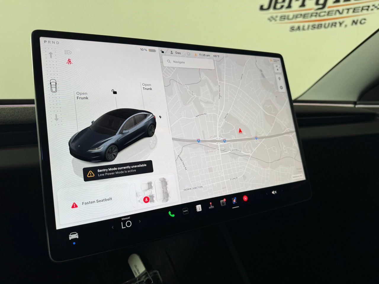 Used 2024 Tesla Model 3 Standard Range RWD image 17