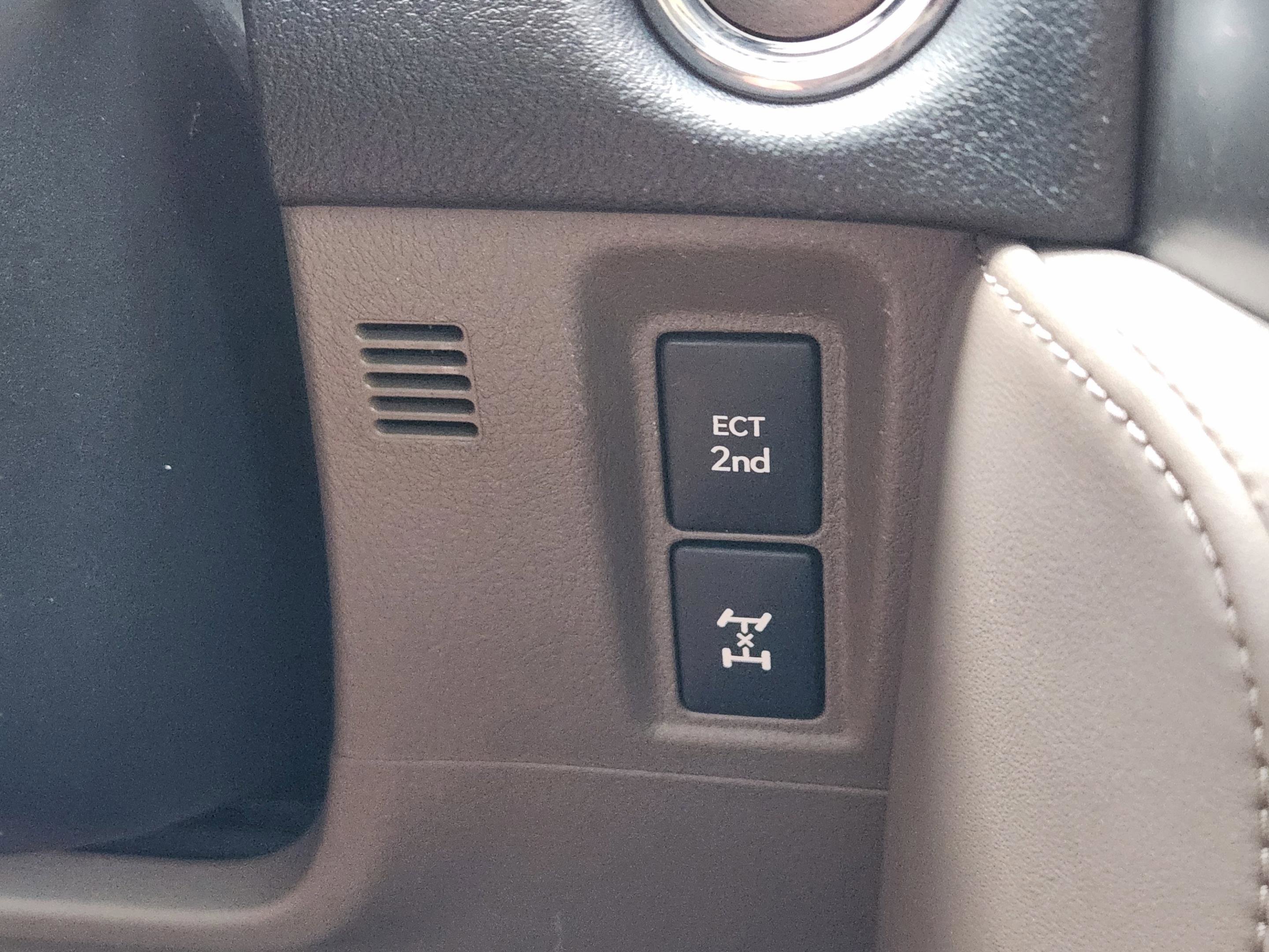 Used 2023 Lexus GX 460 Luxury w/ Accessory Package AWD/4WD image 17