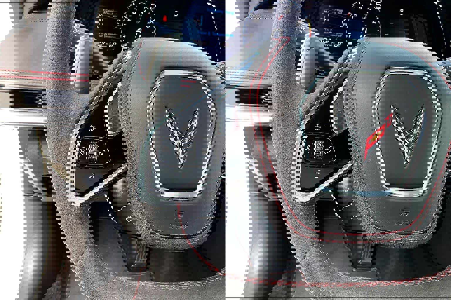 Used 2022 Chevrolet Corvette Stingray Premium Cpe w/ Engine Appearance Package image 22