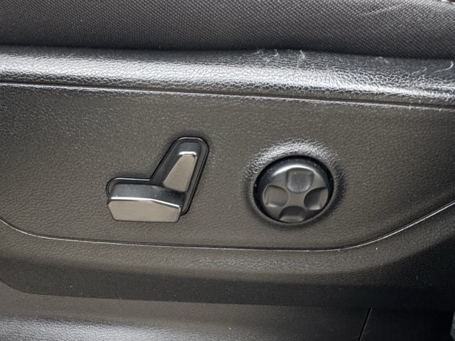Used 2021 RAM 1500 Big Horn RWD image 26