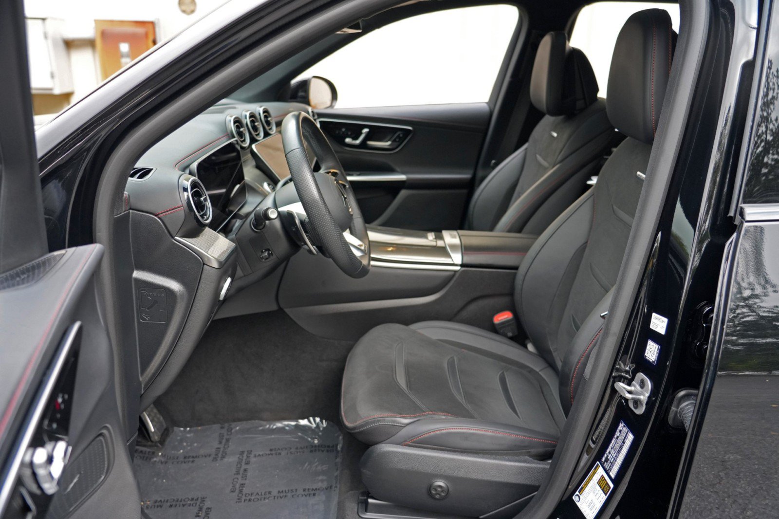 Used 2024 Mercedes-Benz GLC 43 AMG 4MATIC image 19