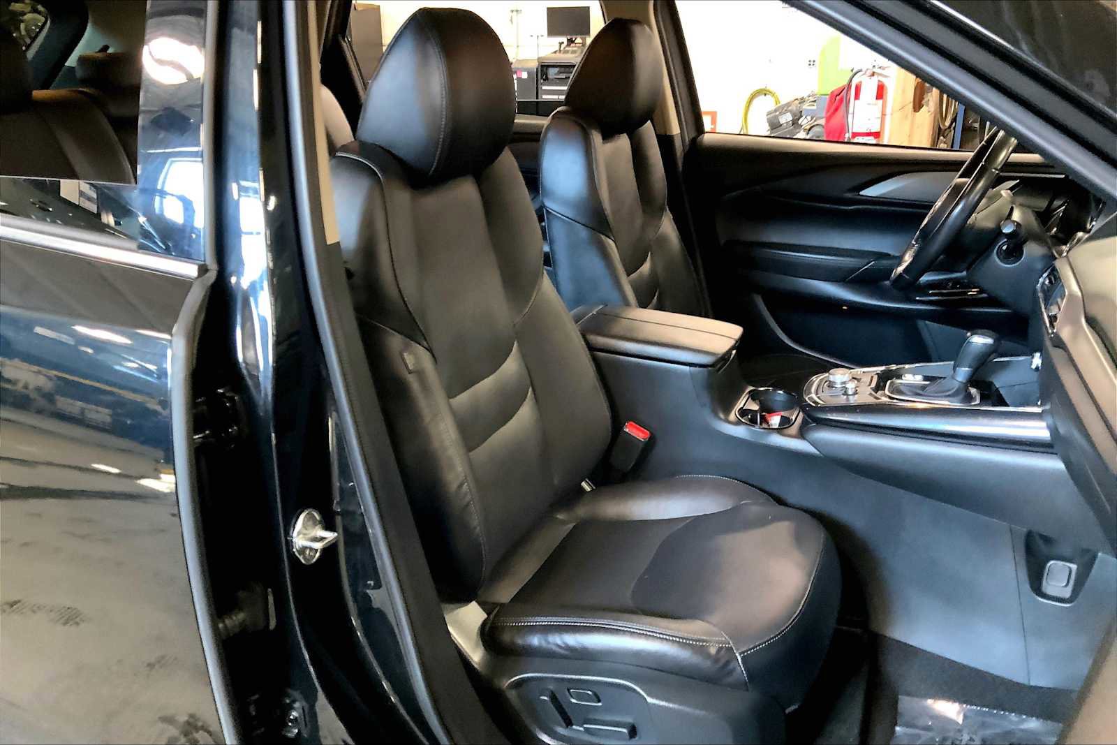 Used 2019 MAZDA CX-9 Touring image 8