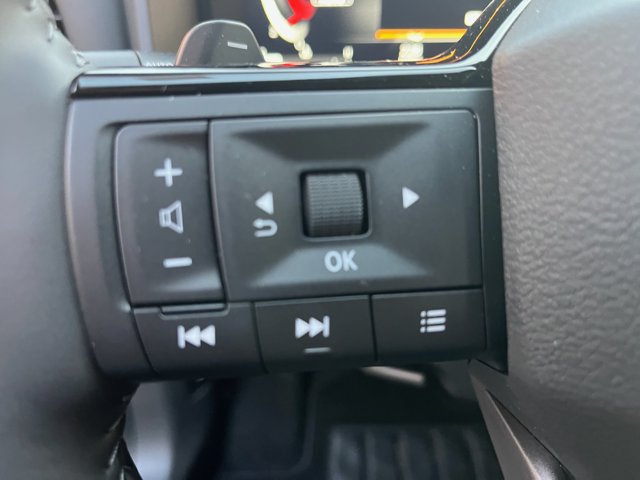 New 2025 Nissan Rogue SL AWD/4WD image 15