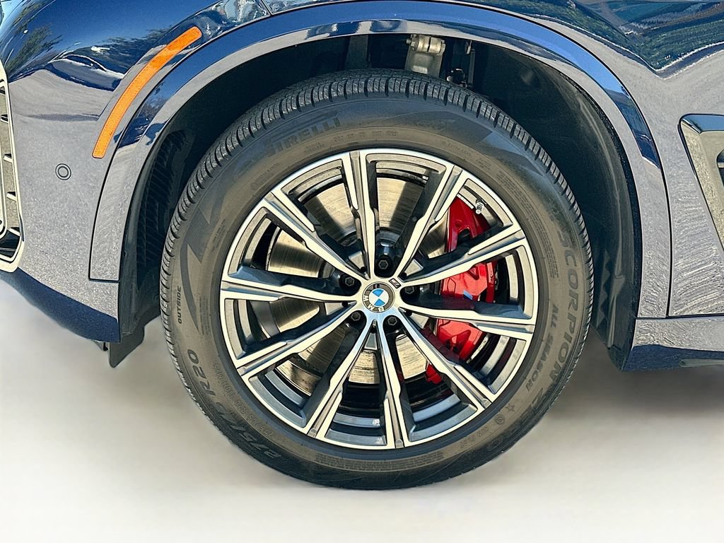 Used 2024 BMW X5 M60i AWD/4WD image 30
