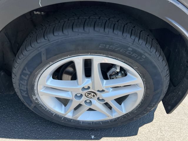Used 2021 Toyota C-HR LE FWD image 24