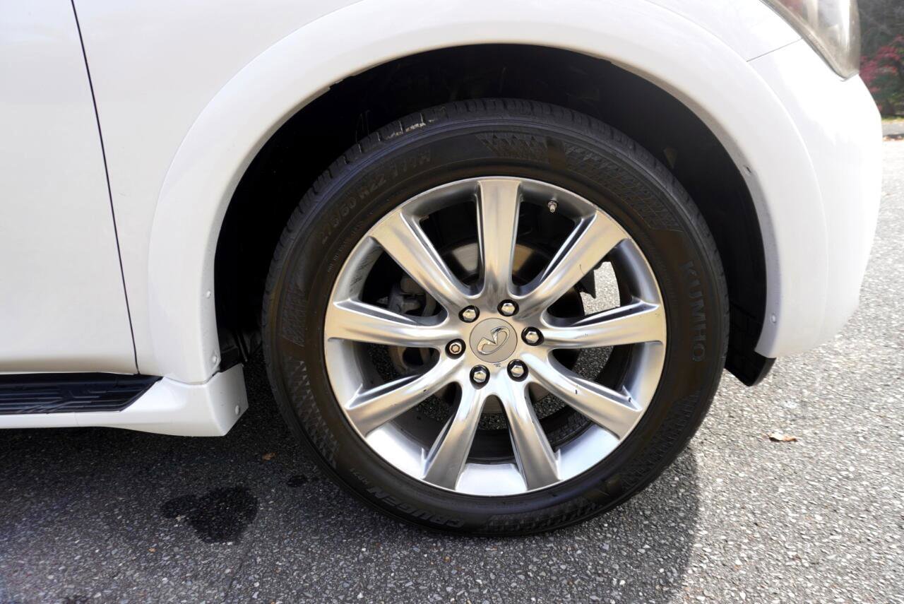 Used 2011 INFINITI QX56 2WD w/ Deluxe Touring Pkg image 40