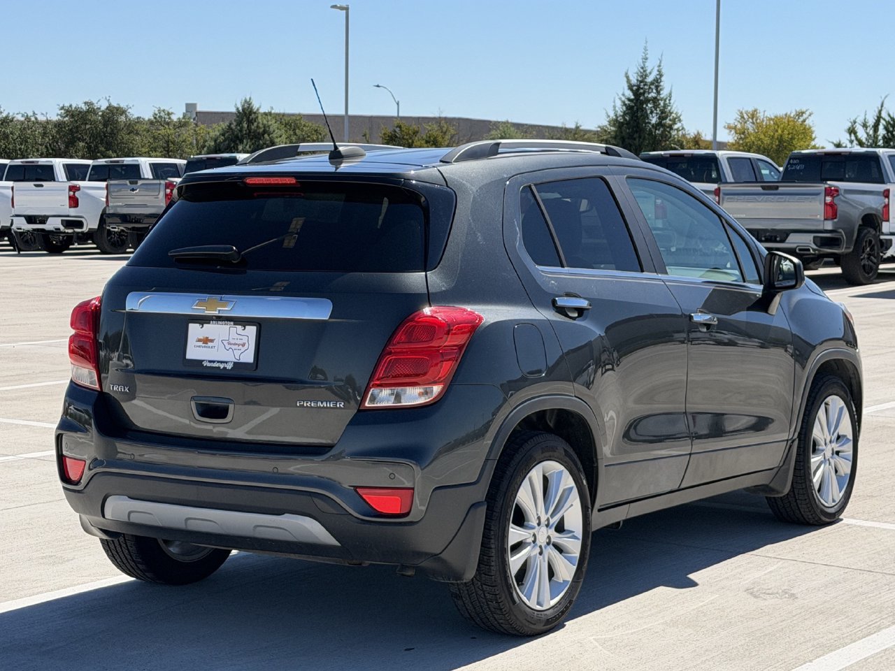 Used 2020 Chevrolet Trax Premier w/ LPO, Protection Package FWD image 4